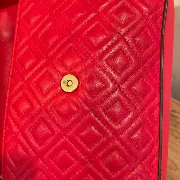 Tory Burch quilted crossbody red bag/shoulder bag/satchel - Picture 10 of 15